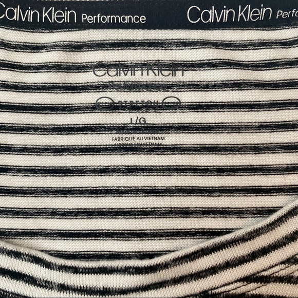 CALVIN KLEIN NWOT Striped Cropped Tie-Hem Top - Picture 6 of 6